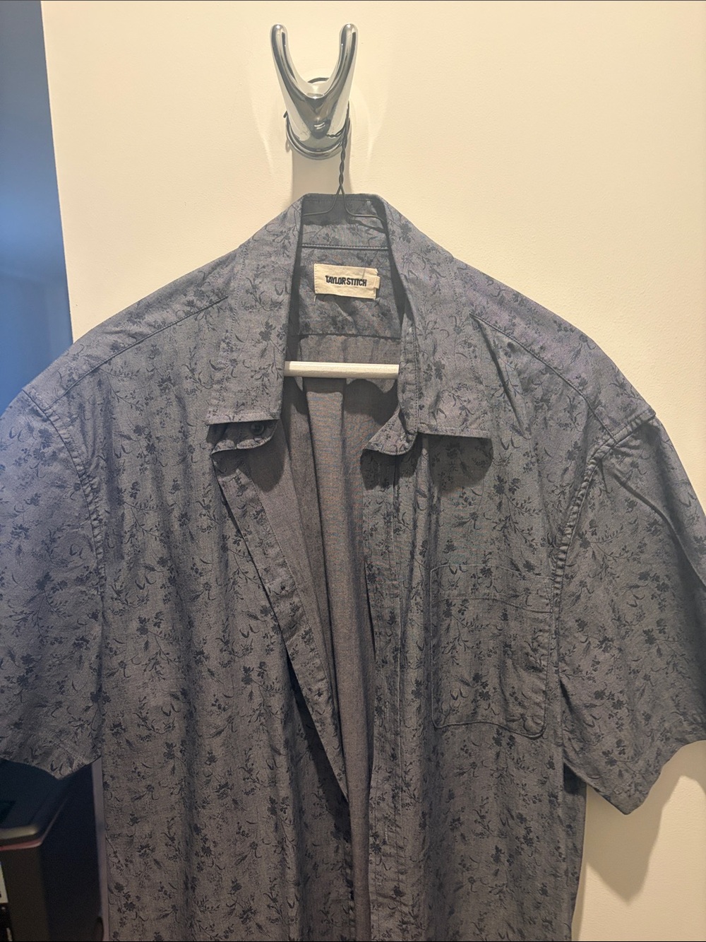 Taylor Stitch Men's short sleeve - Picture 2 of 6